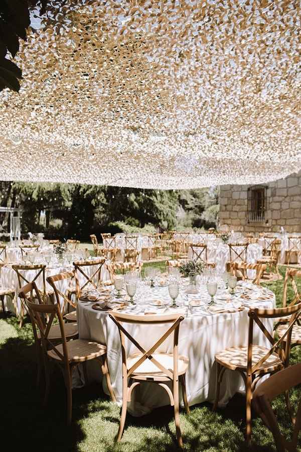 Montaje de mesas en Finca para bodas y eventos en Madrid.